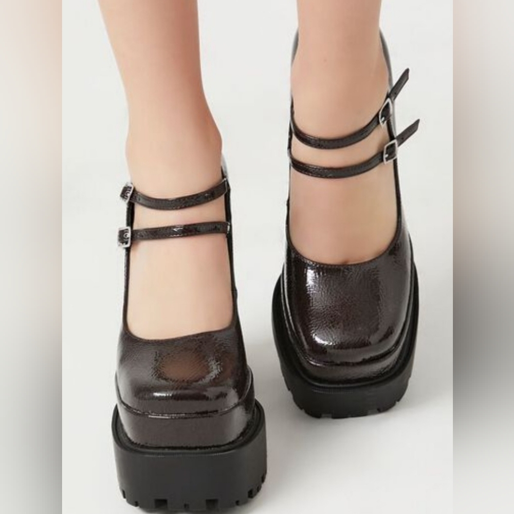 Patent Leather Platform Pumps Shoes. 7